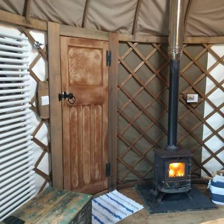 Bembridge Harbour Yurt - Log Burner - Wifi Villa Luaran gambar