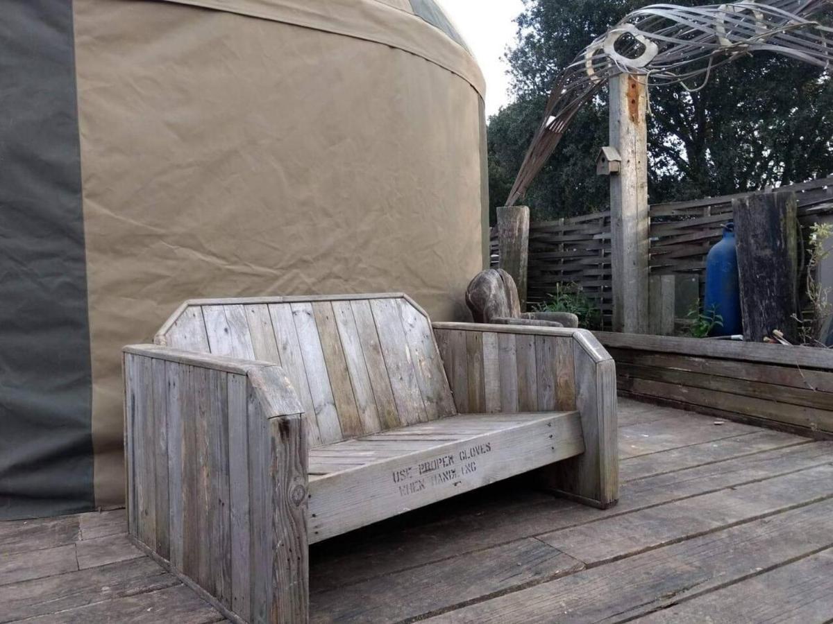 Bembridge Harbour Yurt - Log Burner - Wifi Villa Luaran gambar